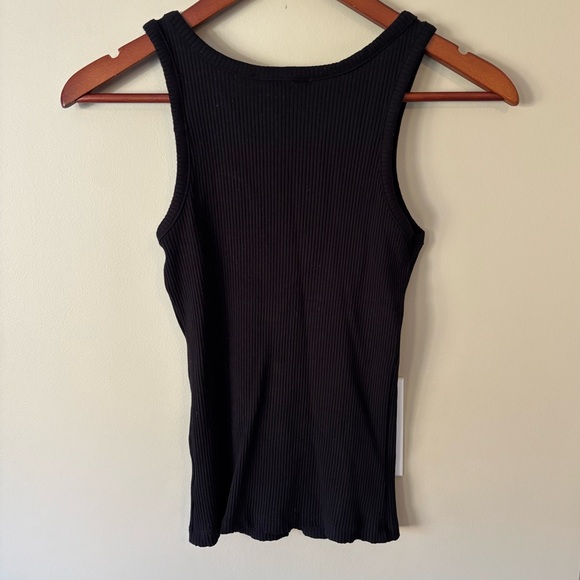 Daily Story Black Ribbed Tank Top - Picture 3 of 7